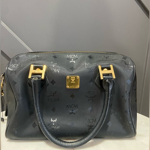 MCM Boston Shoulder/Crossbody Bag - Picture 2 of 16